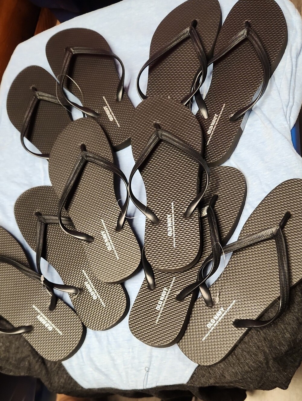 Woman's Black Flip Flops Old Navy Size 7 BUNDLE 5 PAIRS